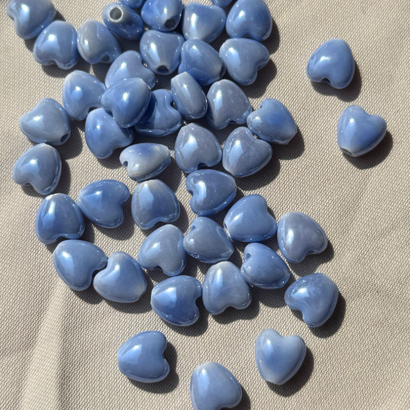 cuore di ceramica 10mm azzurro 1pz