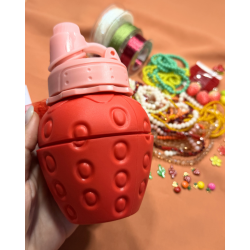 strawberry bottle 🍓